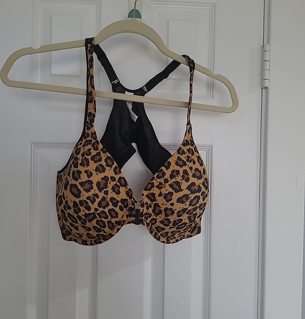Leading Lady Leopard Print Front-Closure Bra in Brown and Black